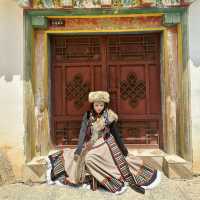 Photoshoot at Shangri-La Wearing Tibetan Costume 