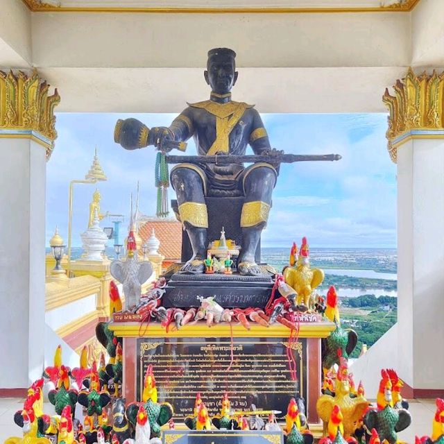 Wat Khiriwong Nakhon Sawan