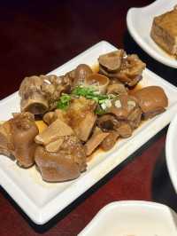 外國朋友來台北必吃02「大稻埕魯肉飯」