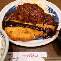 名古屋名物の「矢場とん」