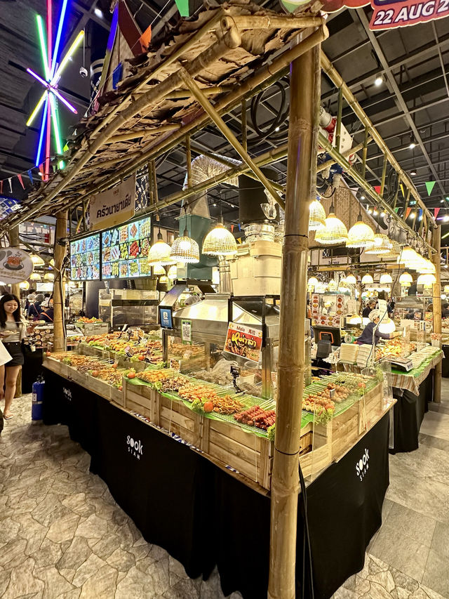 ตลาด4ภาค…ธีมหรู🌾แบบคัดเลือก Street Food มาให้แล้ว