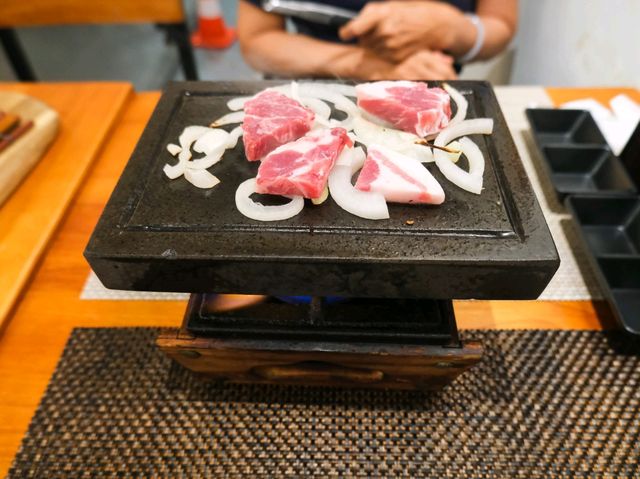 九龍城靚牛靚名水豚燒肉