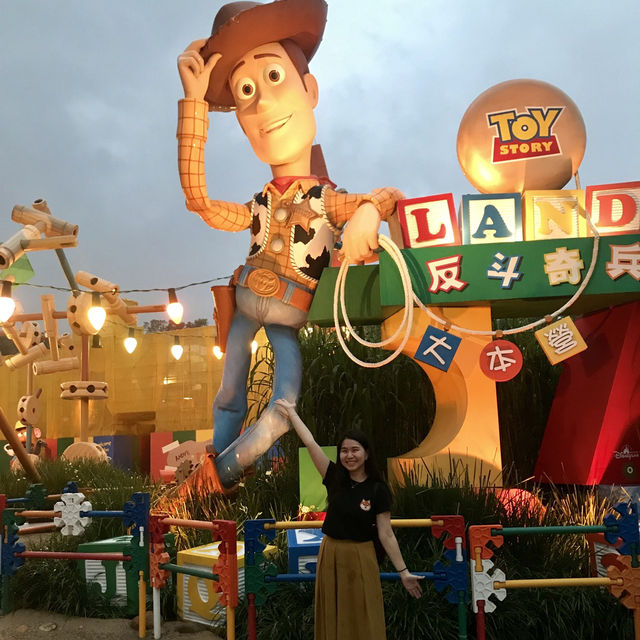 Magical Adventures Await at Hong Kong Disneyland