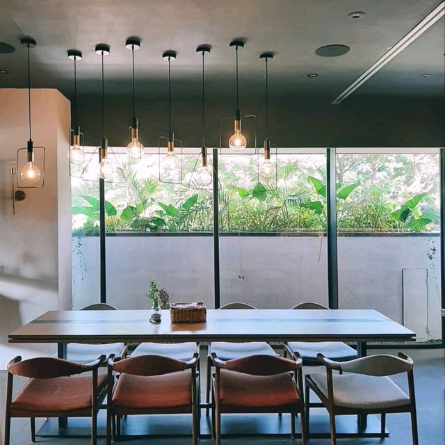 THIS CAFÉ IS RELATIVELY NEW IN SUNTER