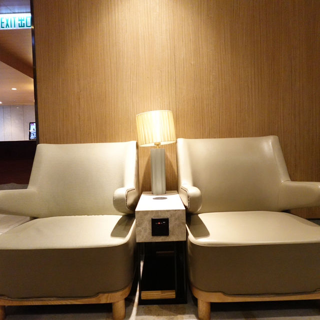 機場Premium Plaza Lounge體驗🍻✈️ 機場Premium Plaza Lounge體驗🍻✈️