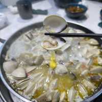 馬交覓食！打卡小熊造型．爆滿黃金蜆鍋