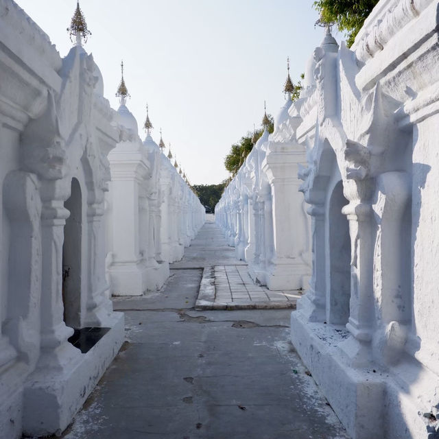 Kuthodaw Pagoda