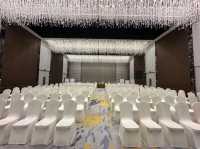 โรงแรมดีวาลักซ์ รีสอร์ตแอนด์สปา สุวรรณภูมิ