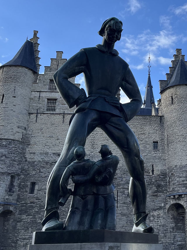 比利時🇧🇪 安特衛普｜斯滕城堡 🏰現實版的公主的城堡？