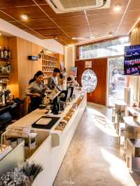 Sunset Coffee Roaster ค่าเฟ่ไวบ์ดีเจริญกรุง☕️🏚️