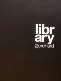 ⦅シンガポール⦆ library@orchard～曲線状の本棚が美しいフォトジェニックな図書館～