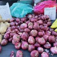 เล่นตลาดเช้าที่ kalambaka