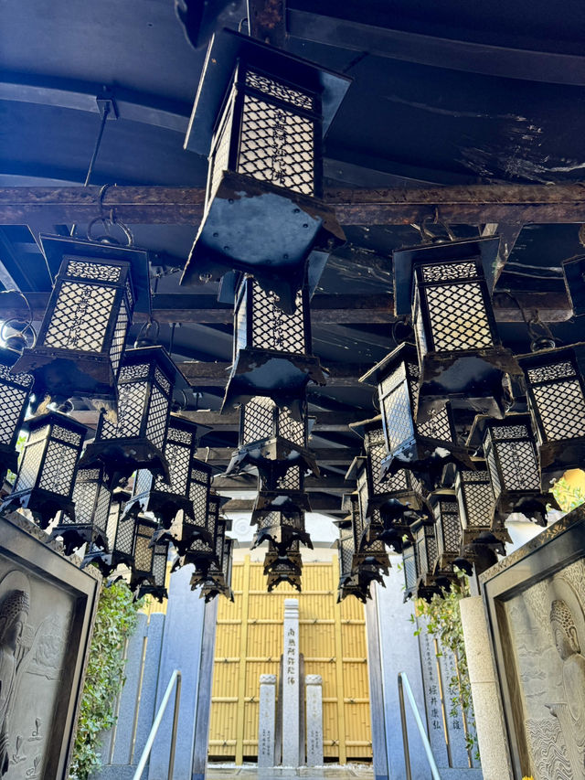 ミナミのパワースポット、法善寺。