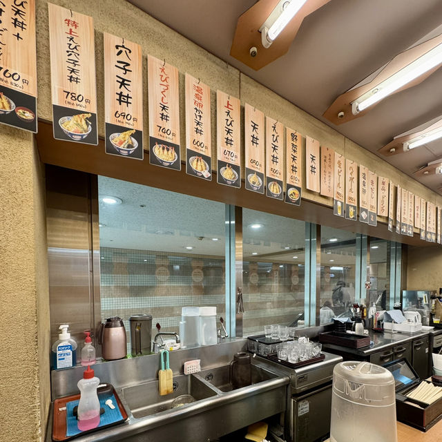 コスパ最強！エビ好き必見の天丼が食べられるお店。