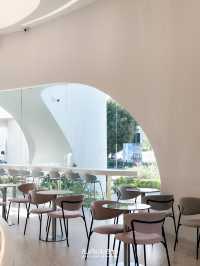 Uncloud คาเฟ่โทนขาวสุดมินิมอลที่บางแสน