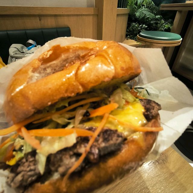【N+🍔 Burger】牛肉來自澳洲自家牧場,味道超好味！
