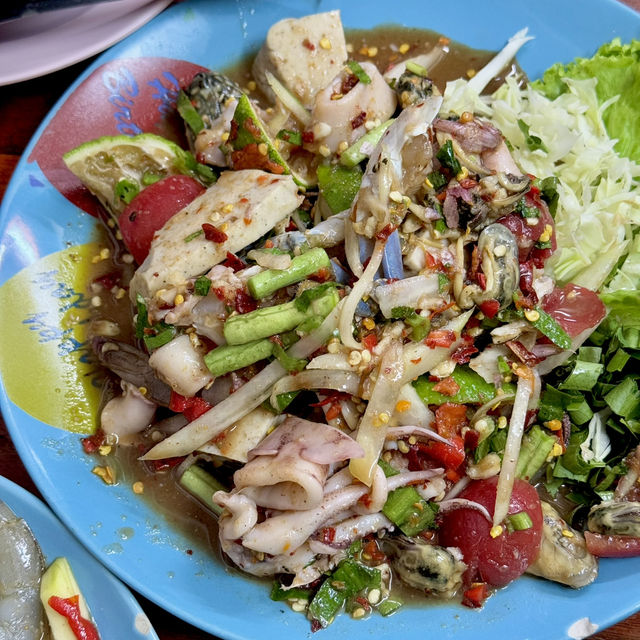 ส้มตำยายนอม-บุรีรัมย์ 