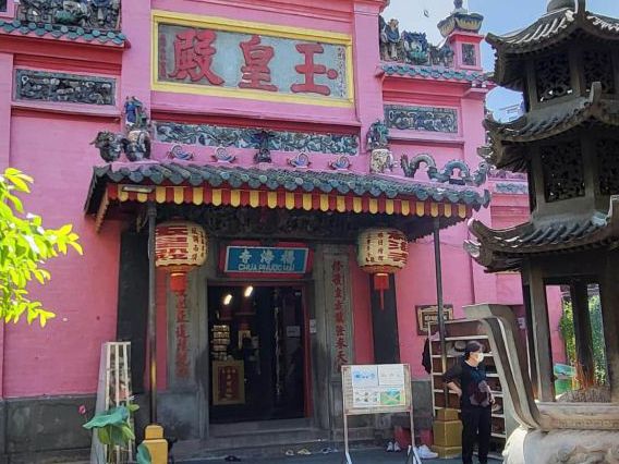 Jade Emperor Pagoda (Ngoc Hoang Pagoda)