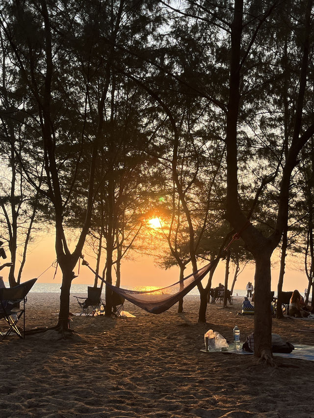 🇹🇭 rayong หาดแหลมเจริญ 🌊 🌅 ⛱️