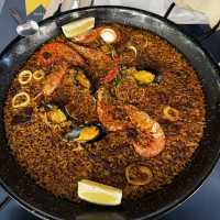 道端オシャレ✨テラスランチ🍴🥘🦐
