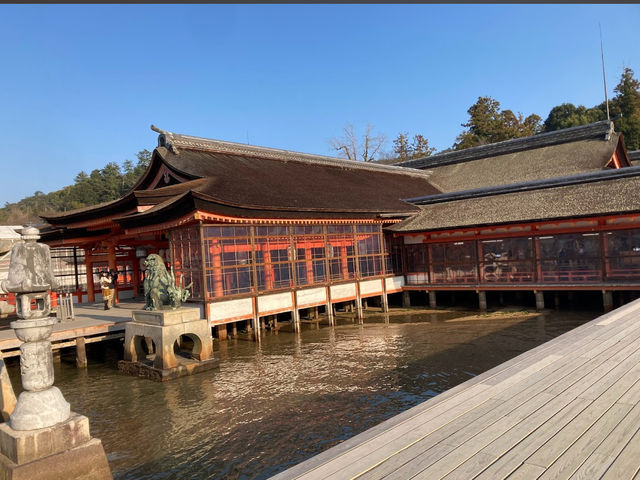 ☾︎広島☽︎ 海に浮かぶ鳥居が象徴的