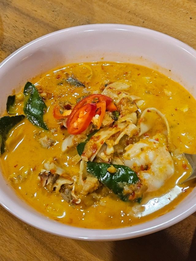 แม่ลูกจันทน์ : เพชรบุรี