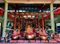 泰国董里华人文化古迹寺庙景点:董里萬德善堂，适合祈福打卡拍照📸