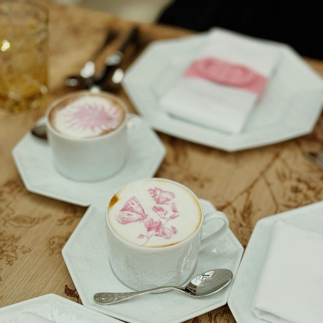  Elegance and Style at Dior Cafe