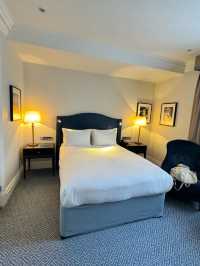 Waldorf Hilton hotel 