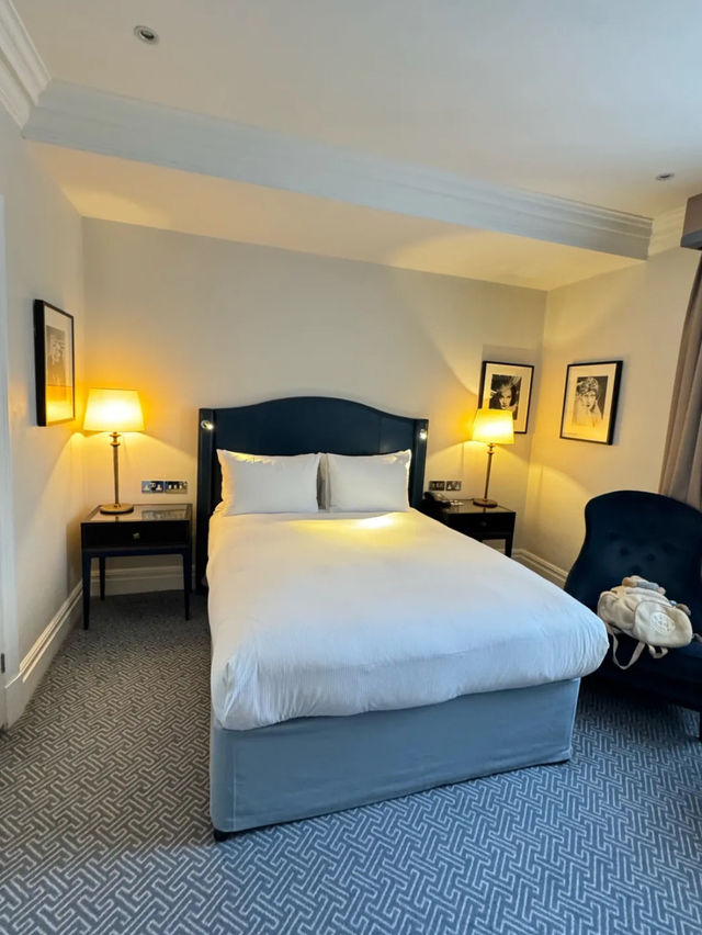 Waldorf Hilton hotel 