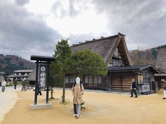 🏯✨ A Perfect Day Trip to Shirakawa-go: Japan’s Enchanting World Heritage Village! 🌿🏡