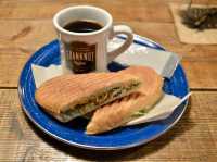 Great Morning at Granknot Coffee