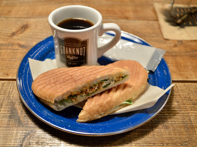 Great Morning at Granknot Coffee
