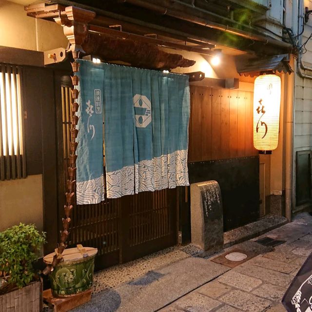 Hozenji Temple (法善寺) – A Hidden Gem in Dotonbori