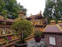 ชมวัดเก่าสุดในฮานอย Tran Quoc Temple✨️