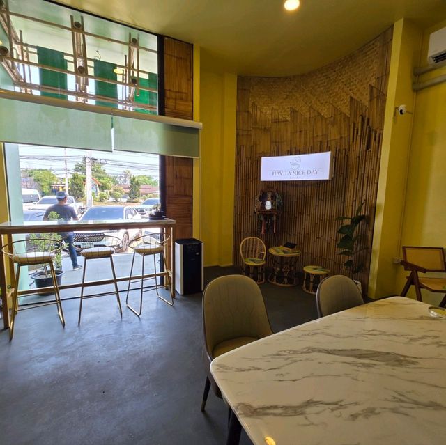 ร้านอาหารเหนือฟิวชั่น มาลองเต๊อะ 👩‍🍳