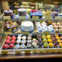 Interesting place for coffee and dessert 