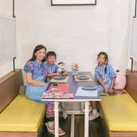 ร้านอาหารสีฟ้า เมเจอร์รัชโยธิน