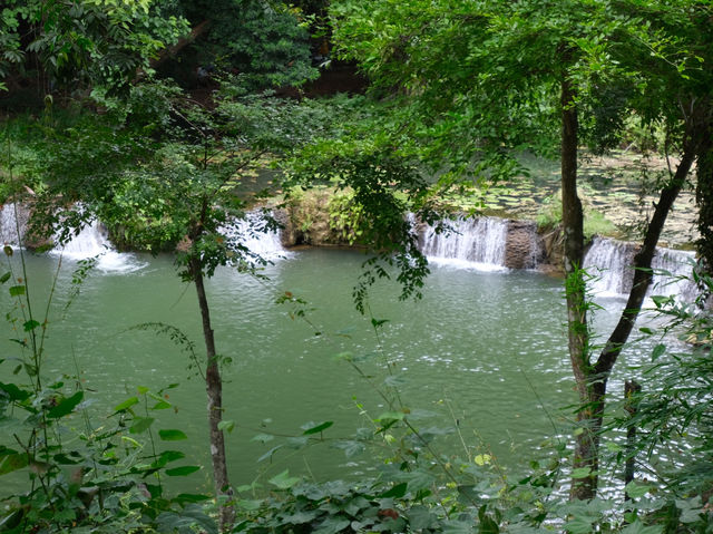 เที่ยวคลายร้อนที่อุทยานแห่งชาติน้ำตกเจ็ดสาวน้อย🌿🪨