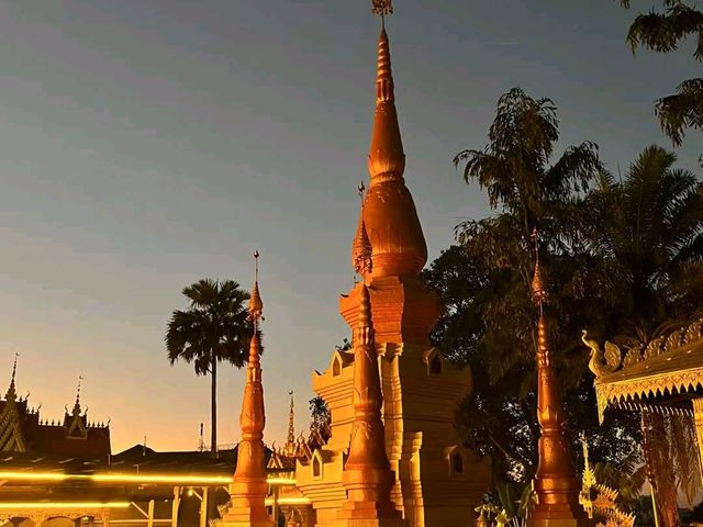 中國雲南西雙版納勐海著名景點：曼賀大佛寺，適合打卡拍照📸