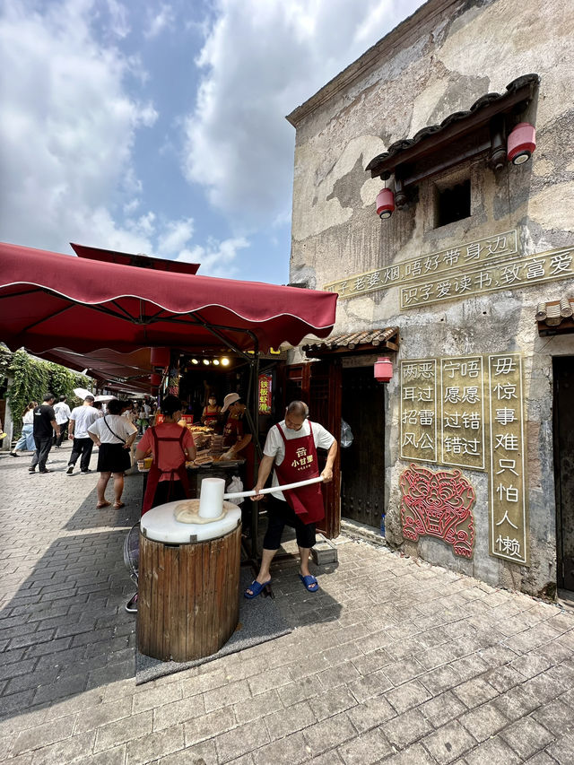 Time-Struck Lanterns: Discovering Shenzhen's Forgotten Hakka Gem