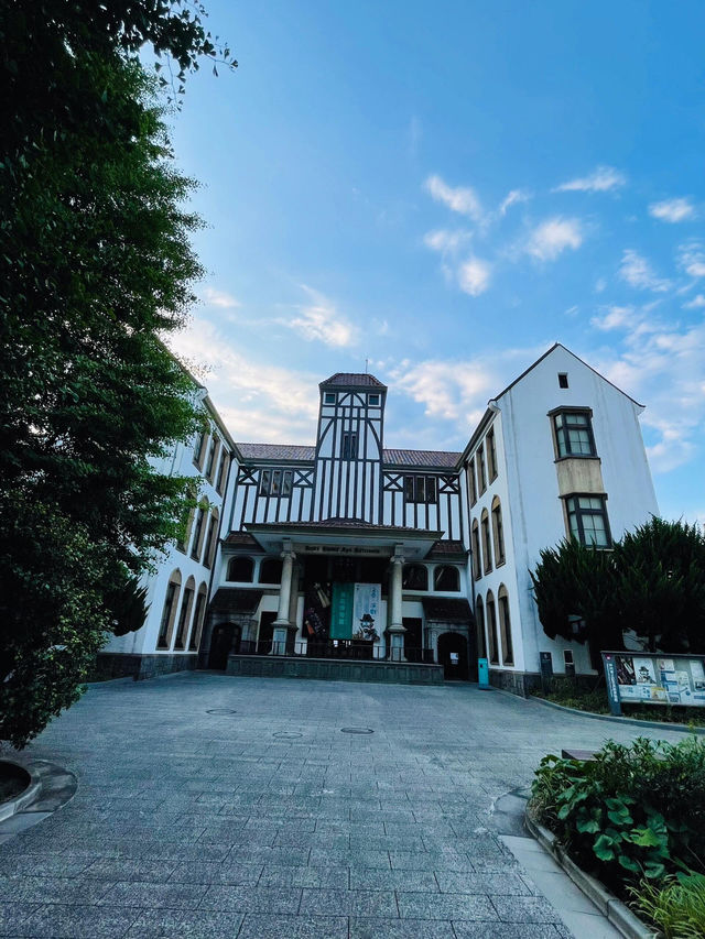 東京｜漫步早稻田大學：感受浪漫