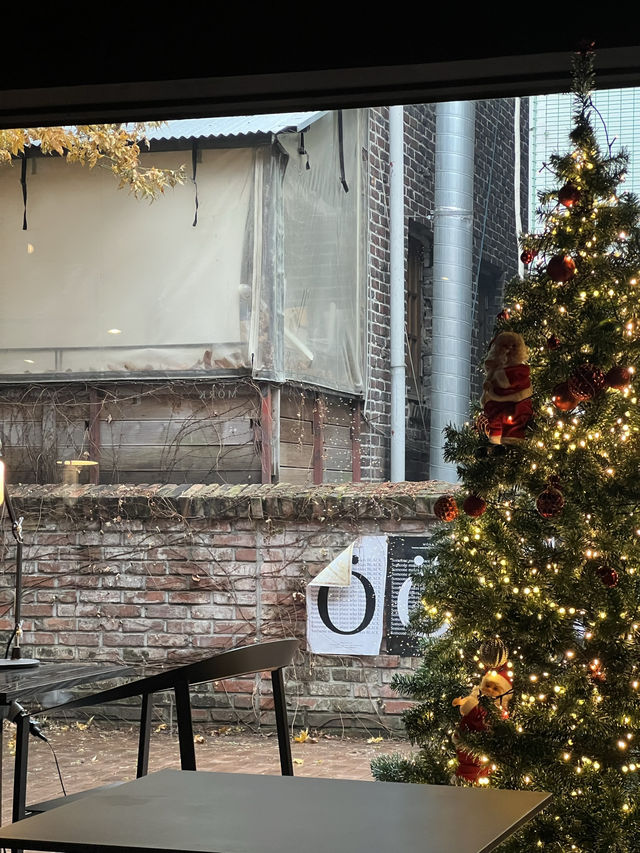 모크 카페 홍대 (Mork Café Hongdae)