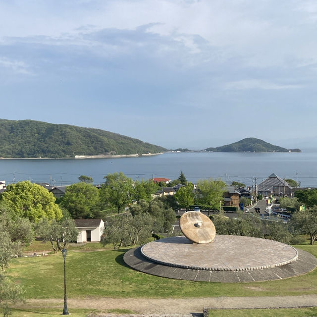 香川県の瀬戸内海に浮かぶ島「小豆島」へ