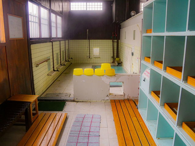 小野川温泉の共同浴場「尼湯」で癒しのひととき♨️🌿