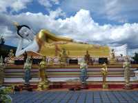"Chiang Mai in 3 Days: Temple Hopping, Waterfalls & the Best Khao Soi of Your Life 🏯🌶️"