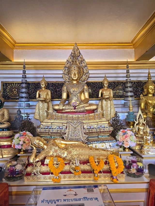 ไหว้พระที่วัดสระเกศราชวรมหาวิหาร