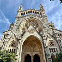 🌞 Weekend Escape to Sóller, Spain: Tram Rides, Citrus Groves & Tramuntana Magic