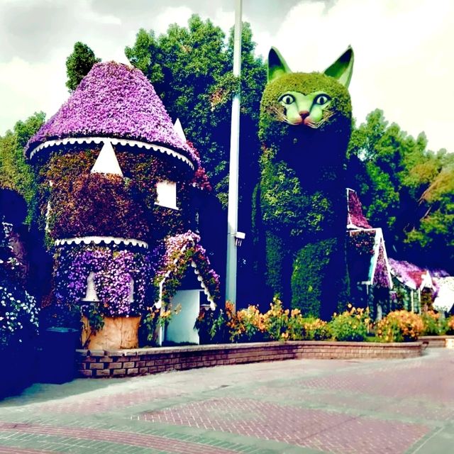 Springtime in Dubai's Miracle Garden: A Floral Wonderland