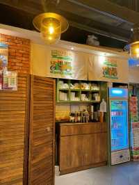 TUK TUK BOAT NOODLE 